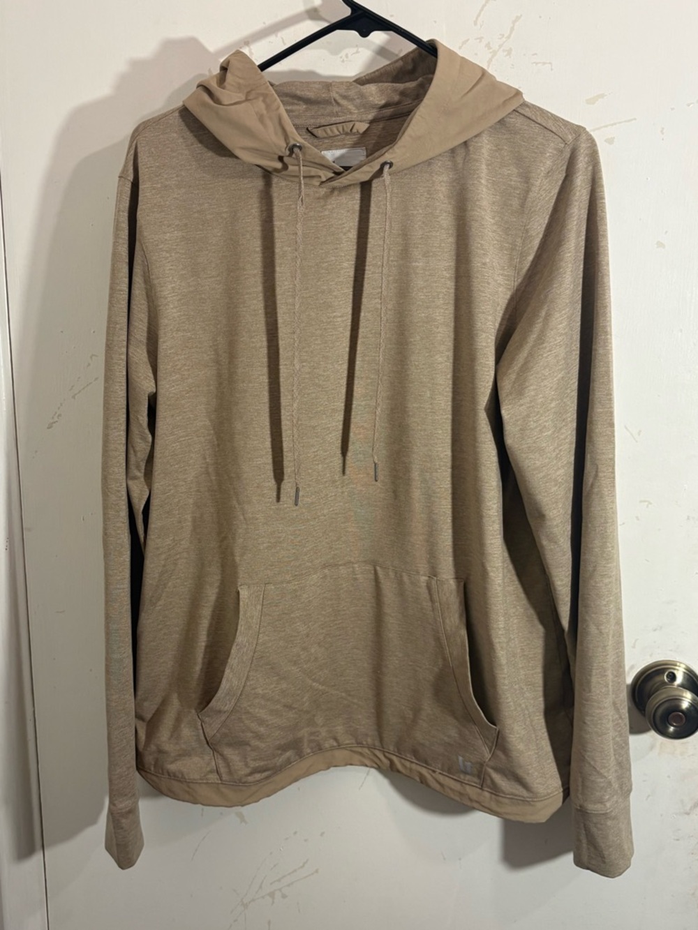 Vuori Lightweight Pullover Hoodie in Tan